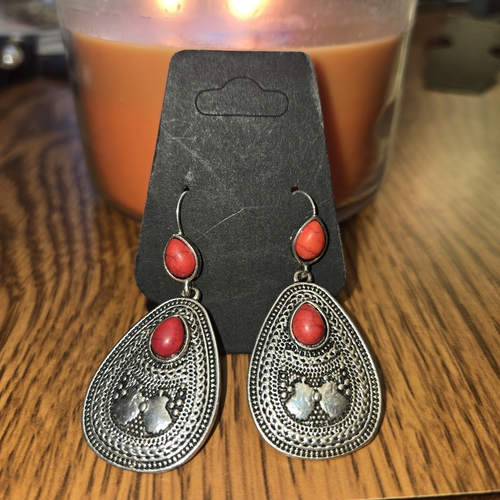 Southwestern Style Red and Silver Dangle Fashion Earrings